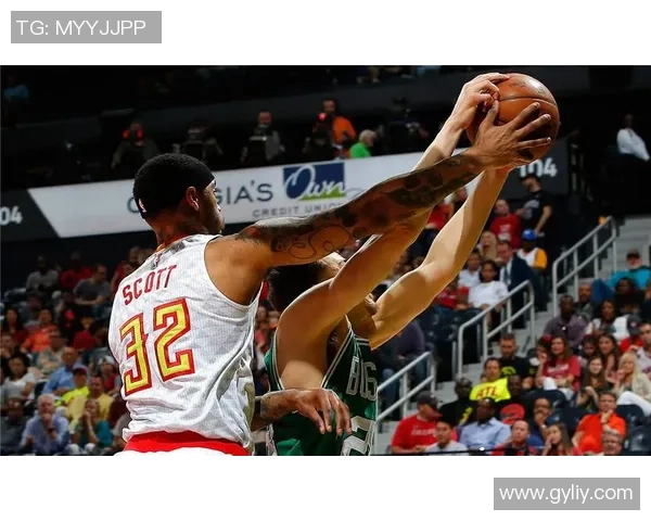 2015年NBA季后赛老鹰与骑士对决回顾及精彩瞬间分析