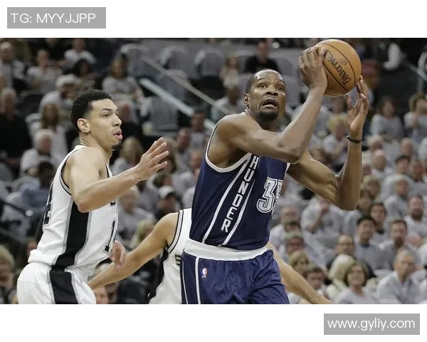 2014年NBA季后赛马刺与雷霆激战回顾与精彩瞬间分析