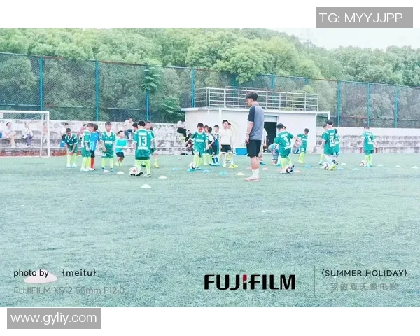 聚焦13年足球明星赛回顾与展望球场传奇与未来之星的精彩碰撞