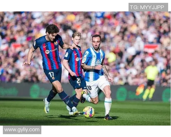 西安足球队在锦标赛中的默契配合与战术执行分析 西安足球队在锦标赛中的默契配合与战术执行分析