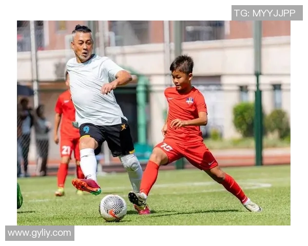 与足球明星进行亲密对话的真实体验与感悟分享